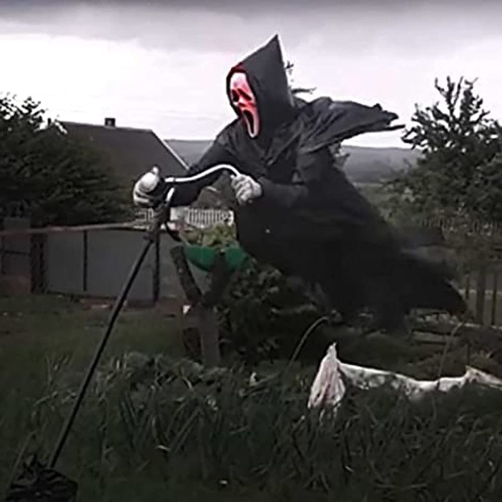 NEW SCREAM SCARECROW CREATIVE.